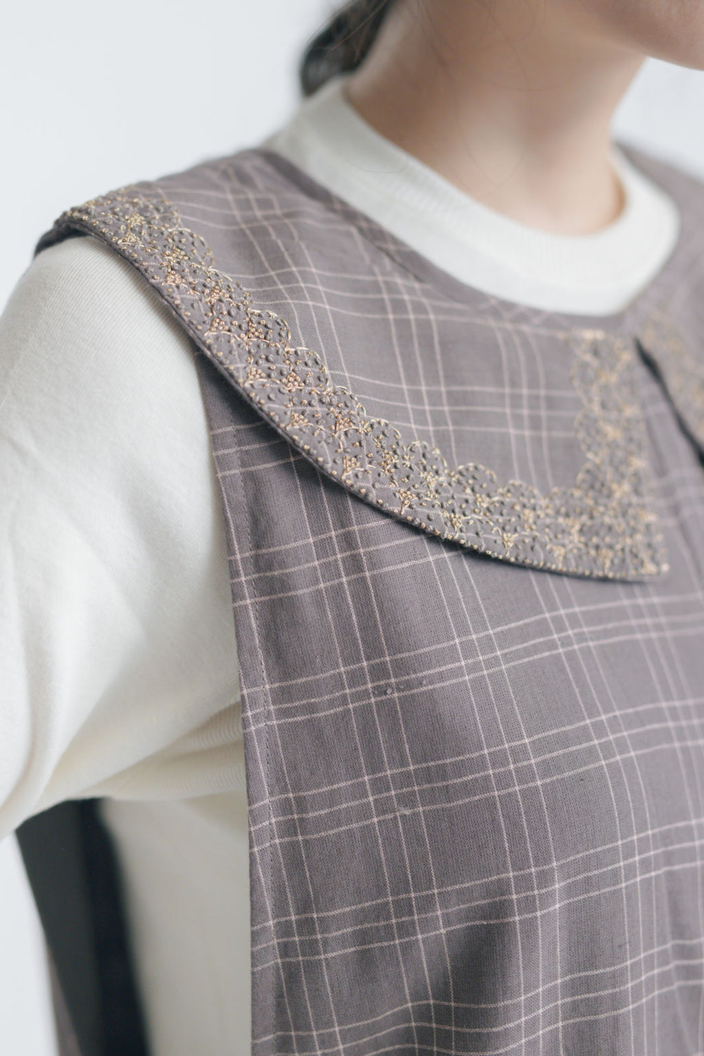 BUNON エンブロイダリーカラーオーバーオール エクリュ×ブルー