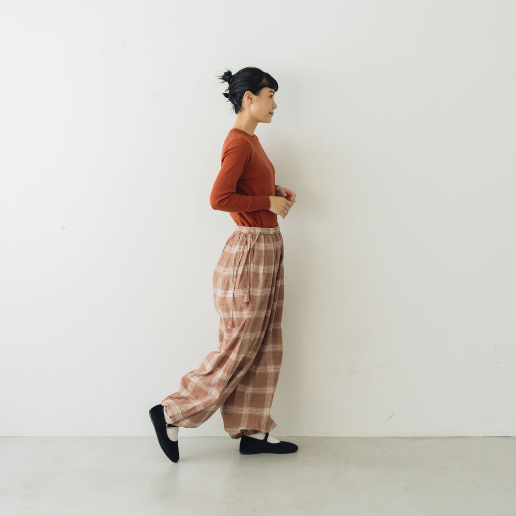 BUNON タックギャザーバルーンパンツ コーラルブラウン