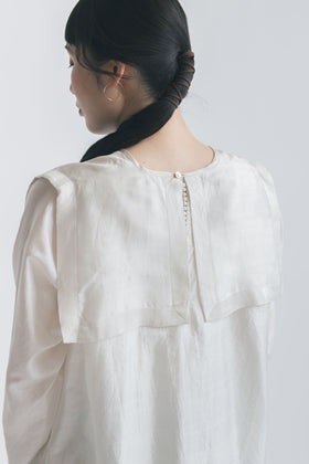BUNON バックボタンセーラーブラウス