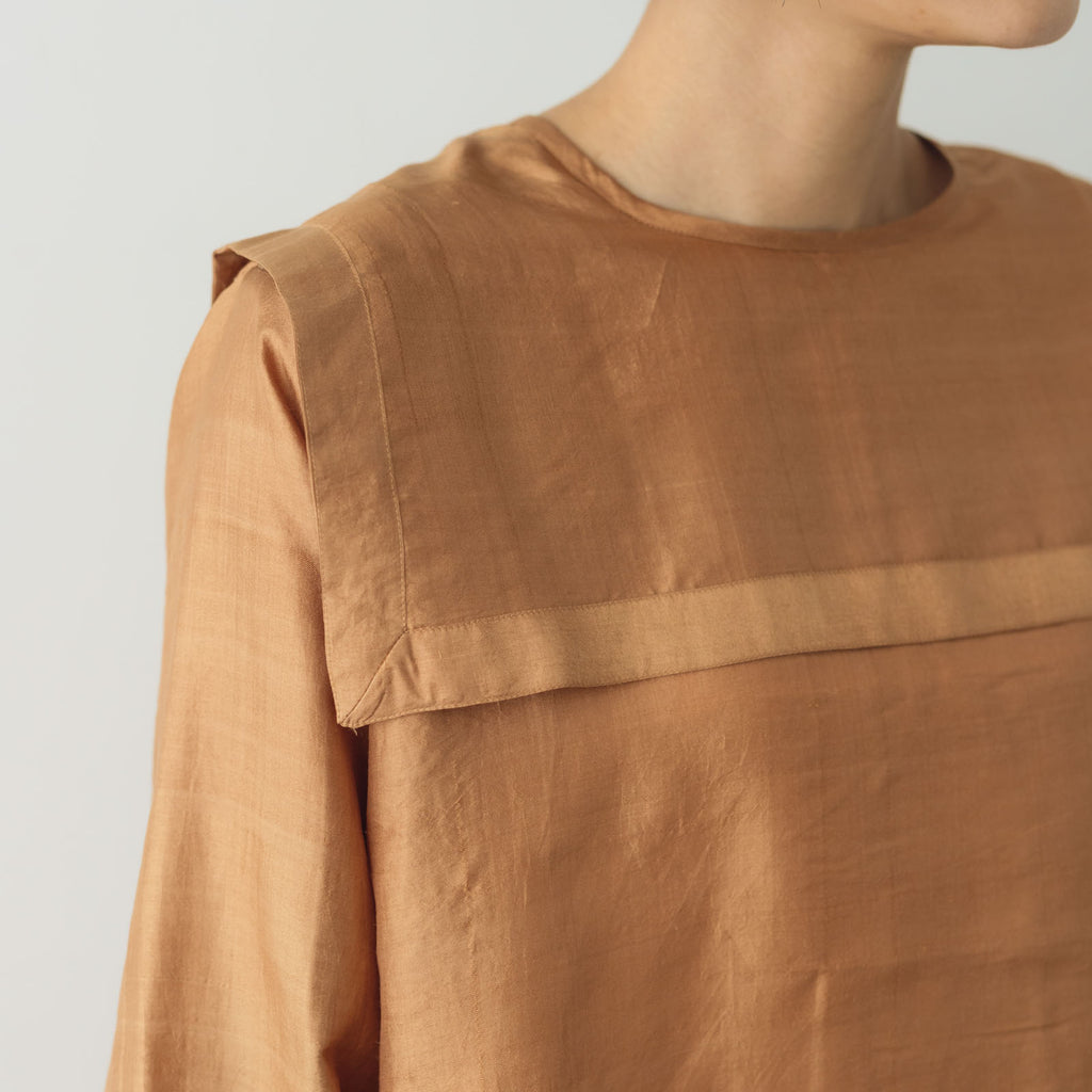 BUNON バックボタンセーラーブラウス