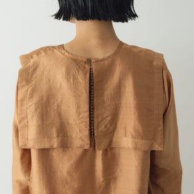 BUNON バックボタンセーラーブラウス