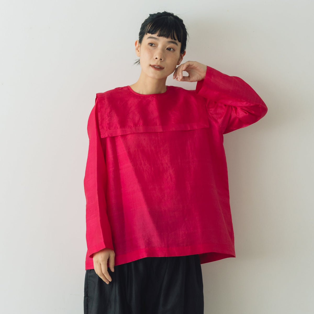 【今季完売品】bunon リネンコットン バックボタン ブラウス BUNON バックボタンセーラーブラウス ｜くらすこと公式オンラインストア