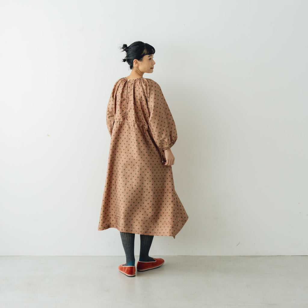 BUNON バックボタンドレス ドットプリント コーラルブラウン