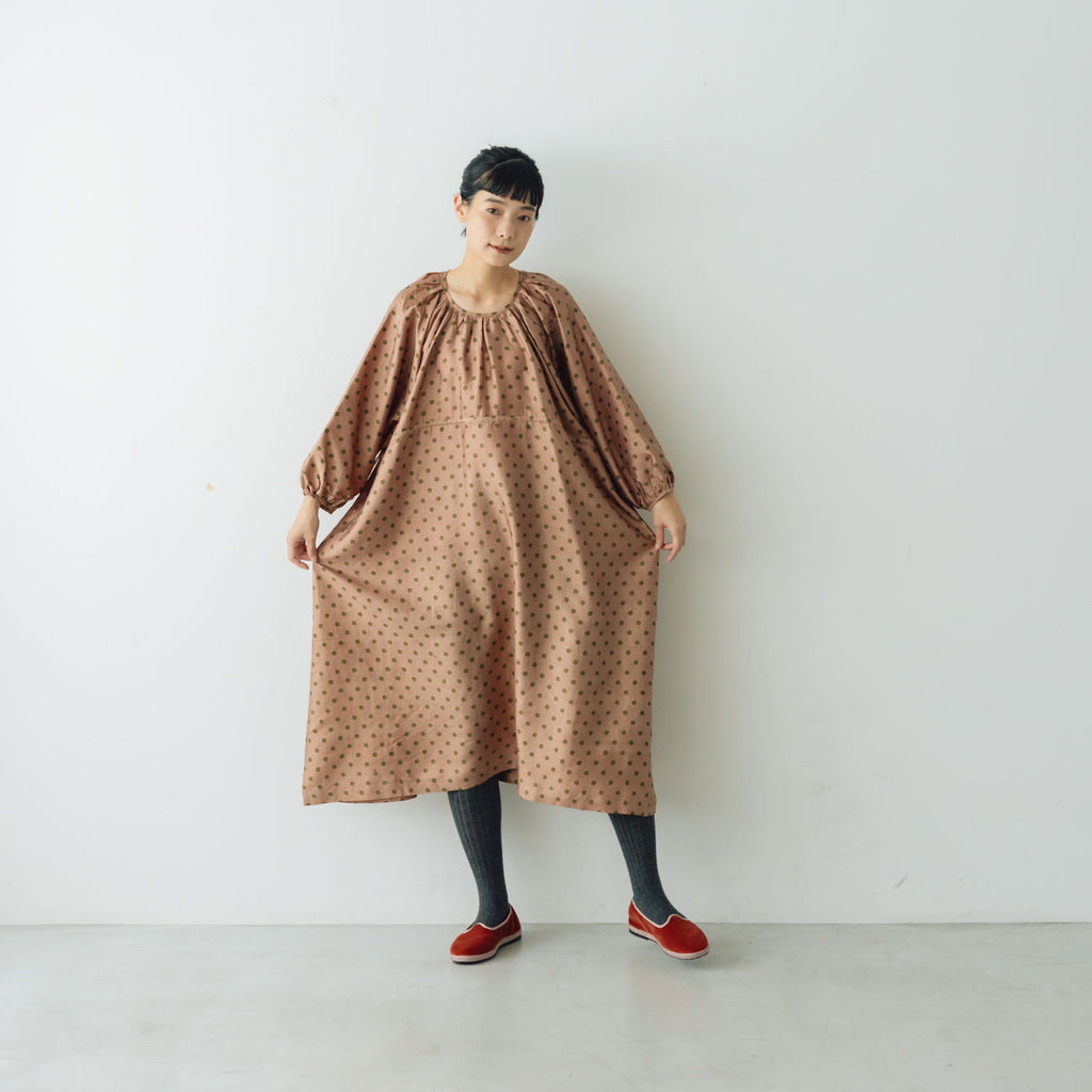 BUNON バックボタンドレス ドットプリント コーラルブラウン