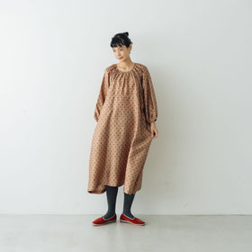 BUNON バックボタンドレス ドットプリント コーラルブラウン