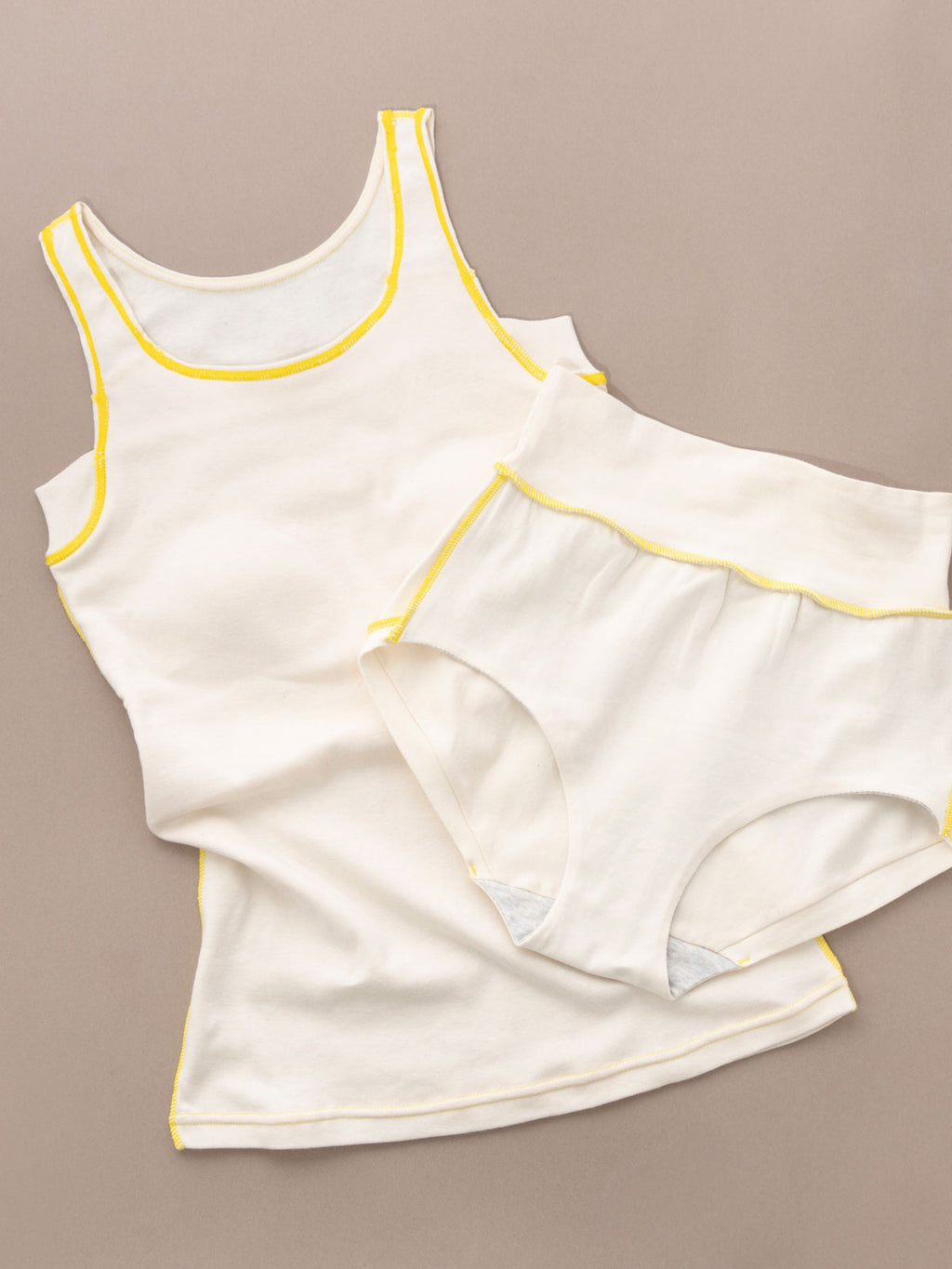 JUBAN DO ONI カップ付きタンクトップ