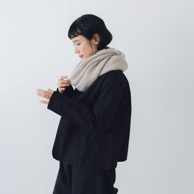 evam eva モヘアリリーループストール