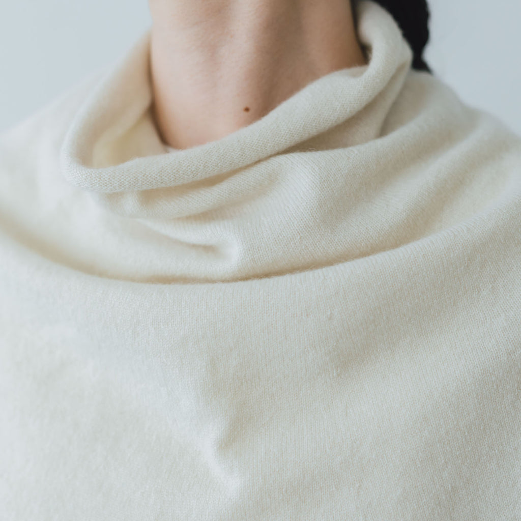 evam eva カシミアスヌード