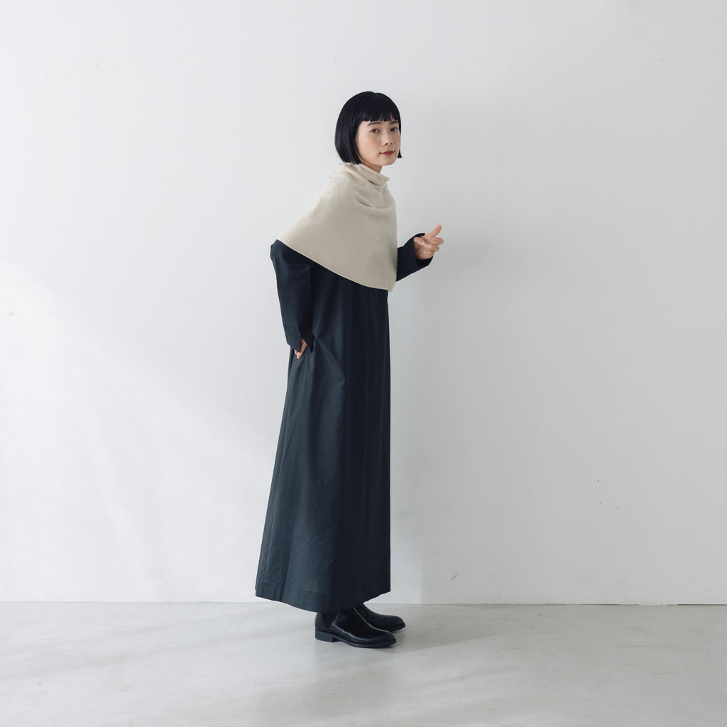 evam eva カシミアスヌード