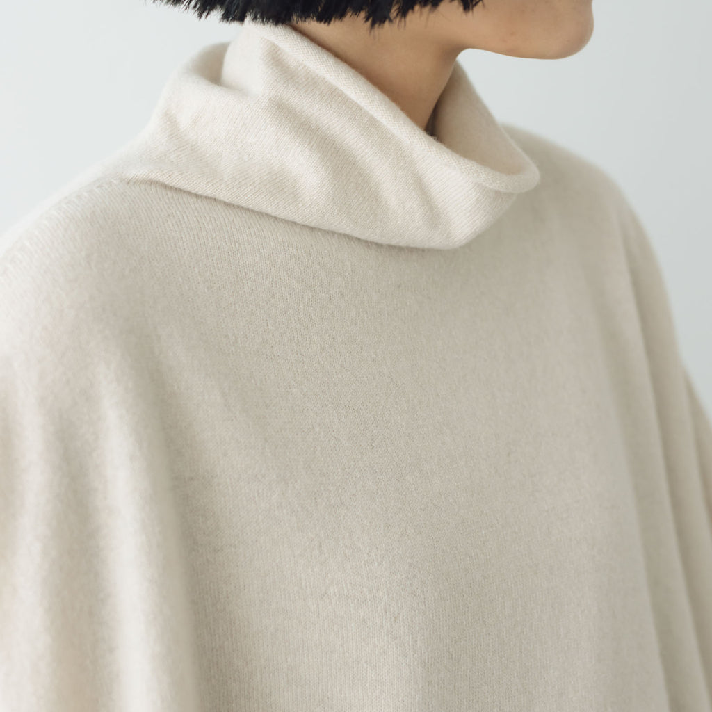 evam eva ウールポンチョ