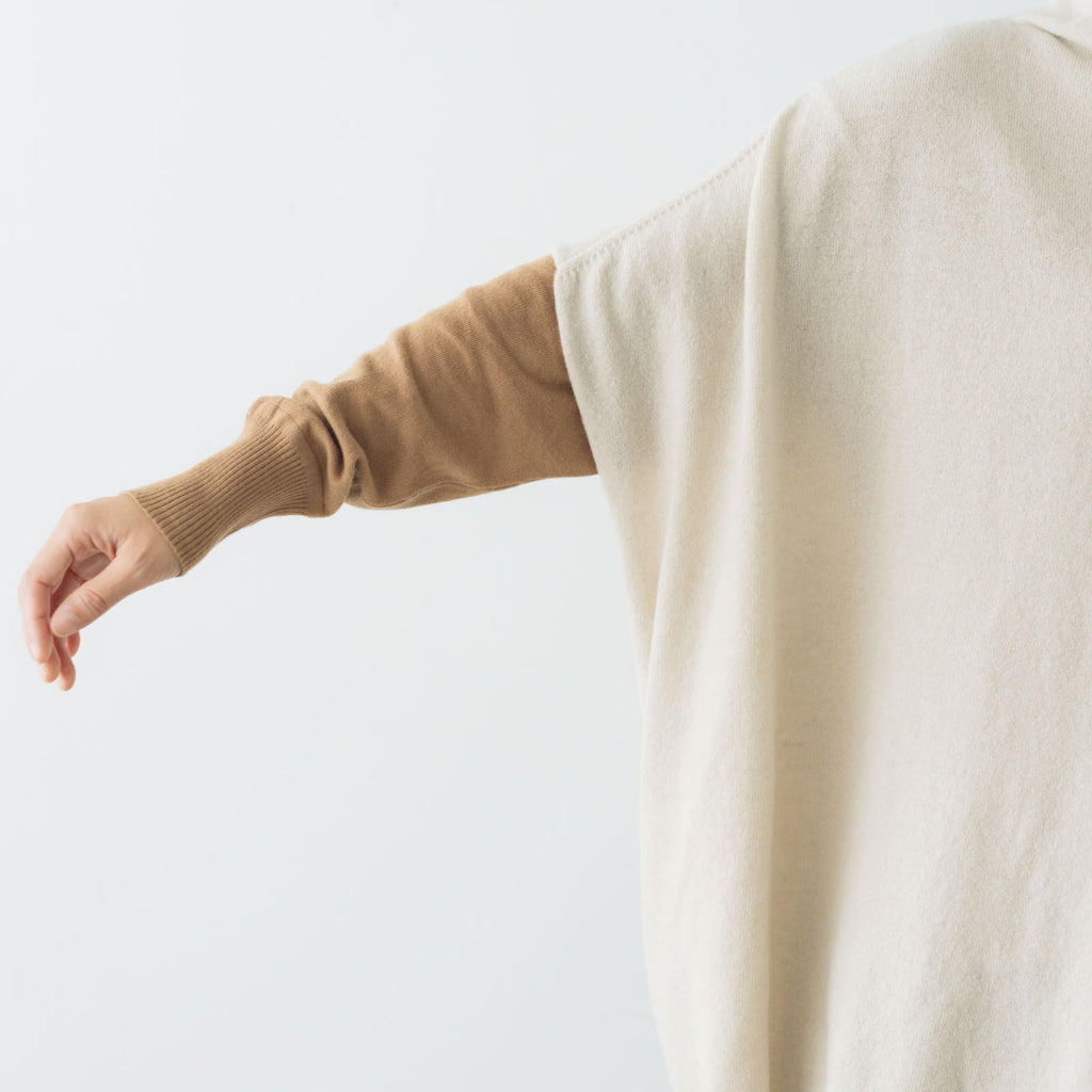 evam eva ウールポンチョ