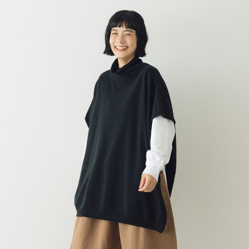 evam eva ウールポンチョ