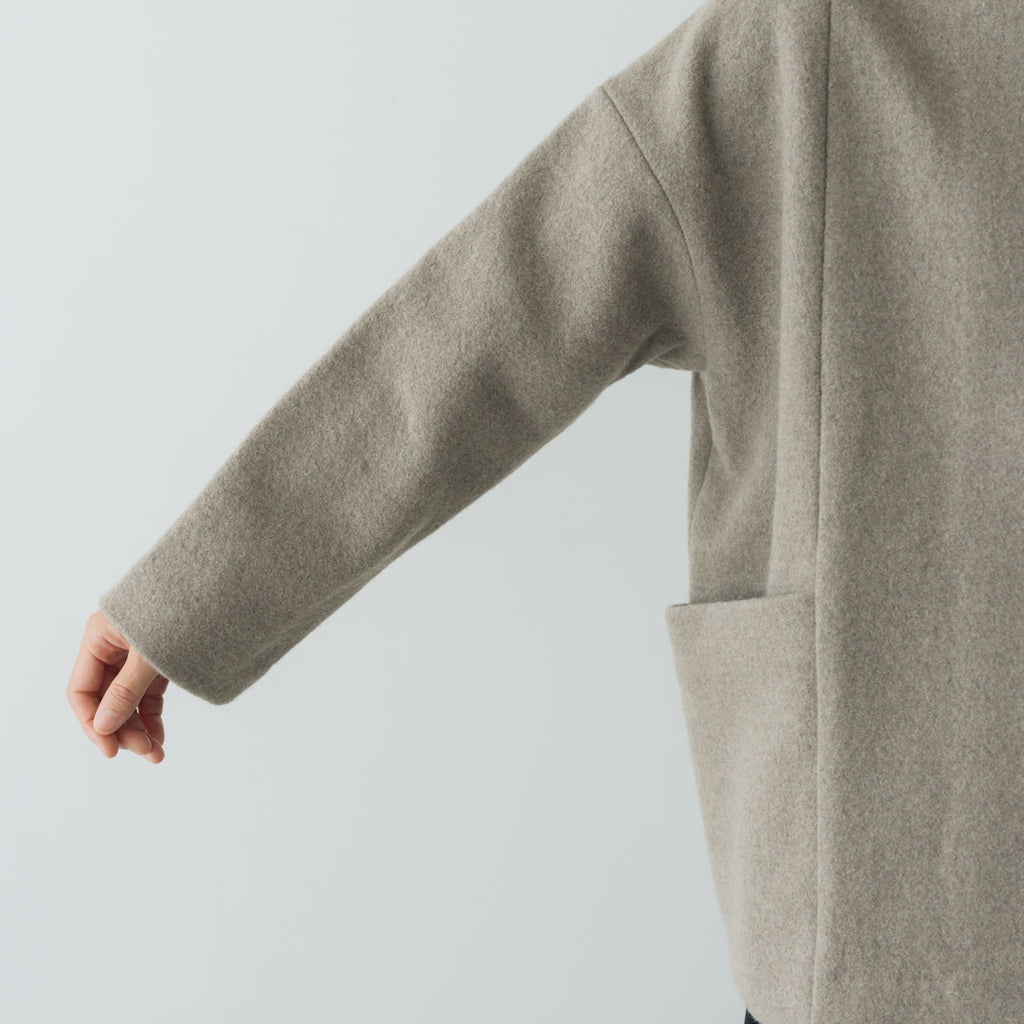 evam eva プレスウールショートコート