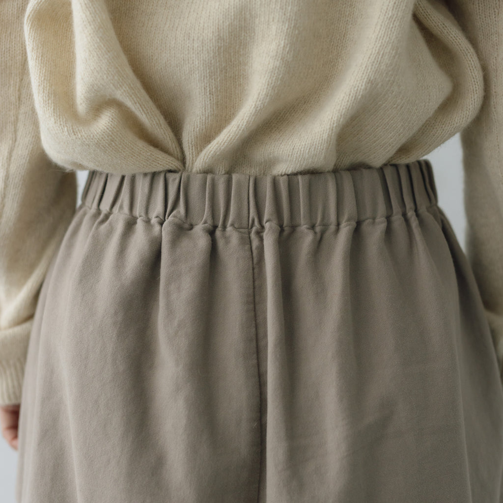 evam eva ブラッシュドコットン クロップドパンツ グレージュ