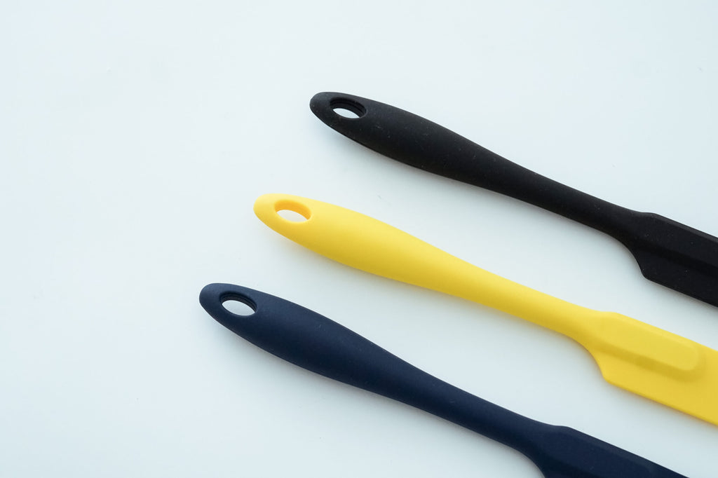Flying Saucer クッキングスパチュラ スリムタイプ