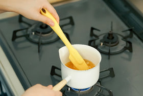 Flying Saucer クッキングスパチュラ スリムタイプ