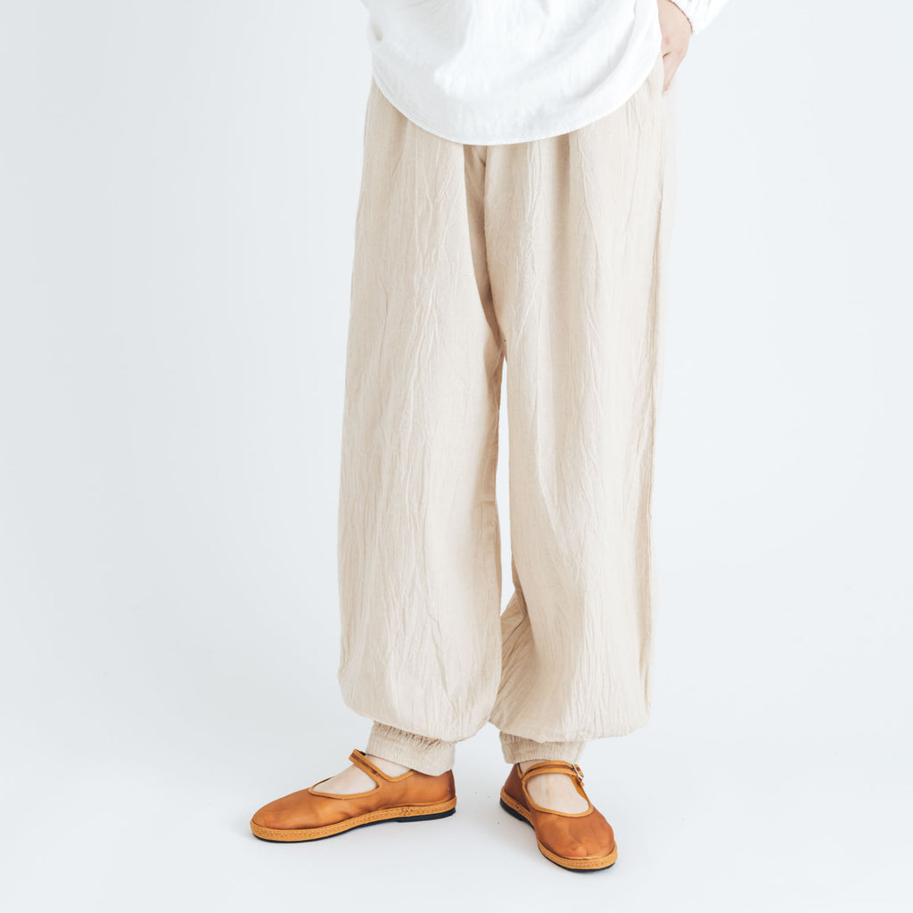 〈くらすこと別注〉ヂェン先生の日常着 バルーンパンツ スリム