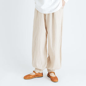 〈くらすこと別注〉ヂェン先生の日常着 バルーンパンツ スリム