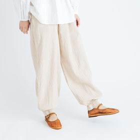 〈くらすこと別注〉ヂェン先生の日常着 バルーンパンツ スリム