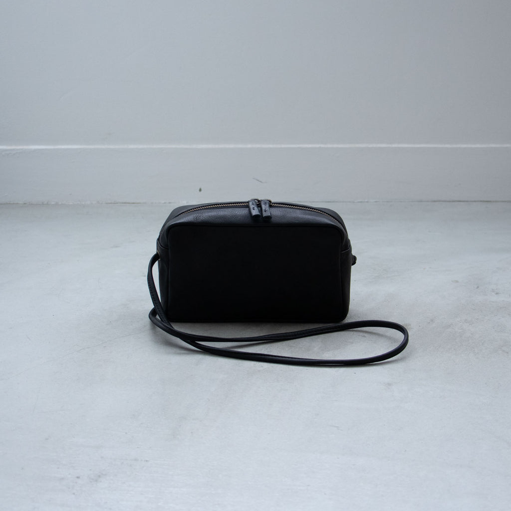 a(アー)ショルダーミニ