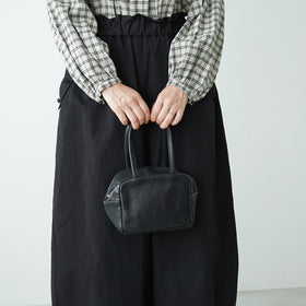 a(アー)ボストンバッグ