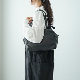 a(アー)ボストンバッグ ブラック