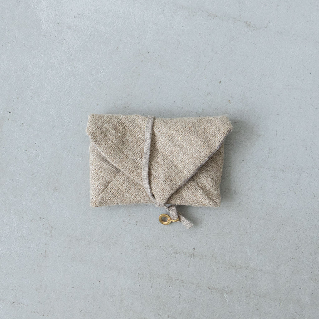 工藤由美 くるくるポーチ