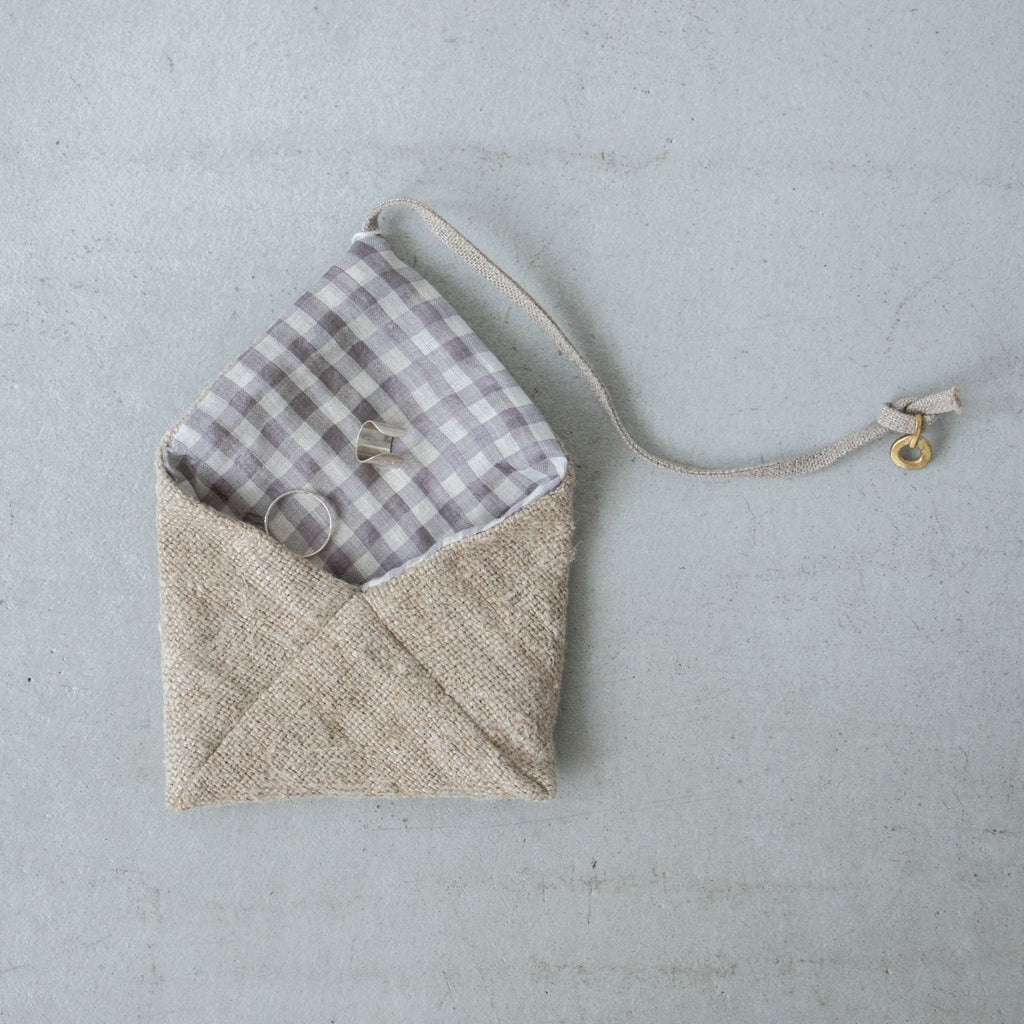 工藤由美 くるくるポーチ