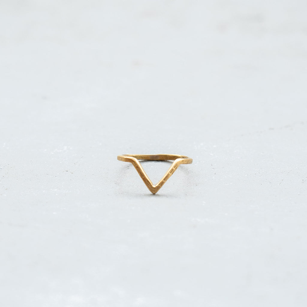 SURUME. Brass ring Triangle