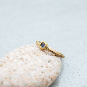 SURUME. Small Stone Ring