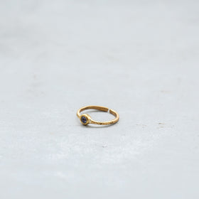 SURUME. Small Stone Ring