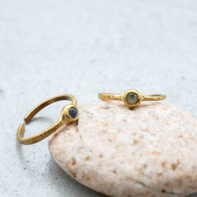 SURUME. Small Stone Ring