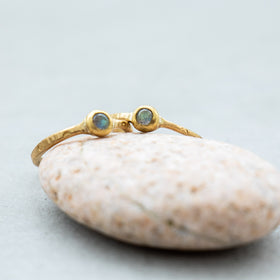 SURUME. Small Stone Ring