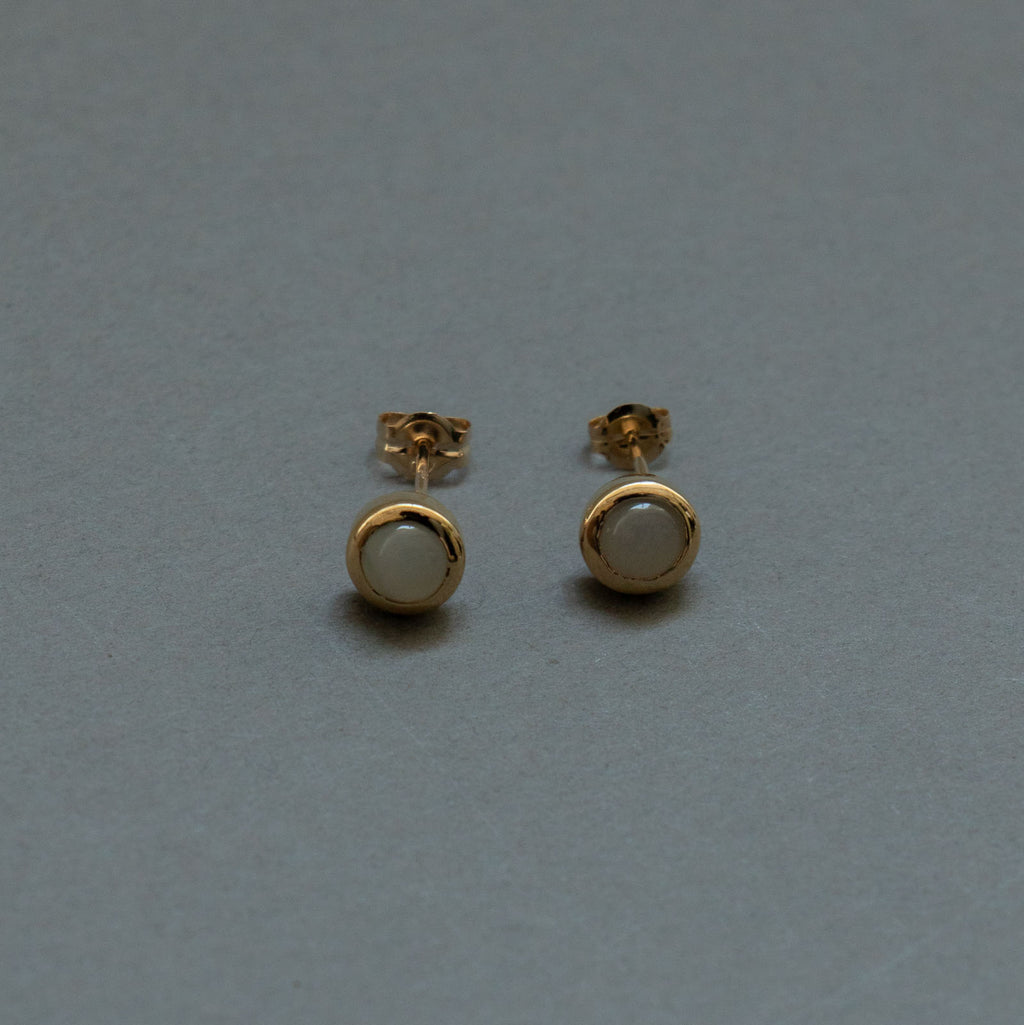 accessories mau ムーンストーンピアス