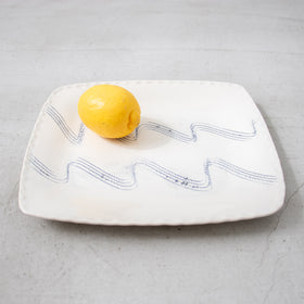 河合竜彦 白釉 玉縁紋様角皿