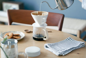 ラタンハンドルのコーヒーサーバー