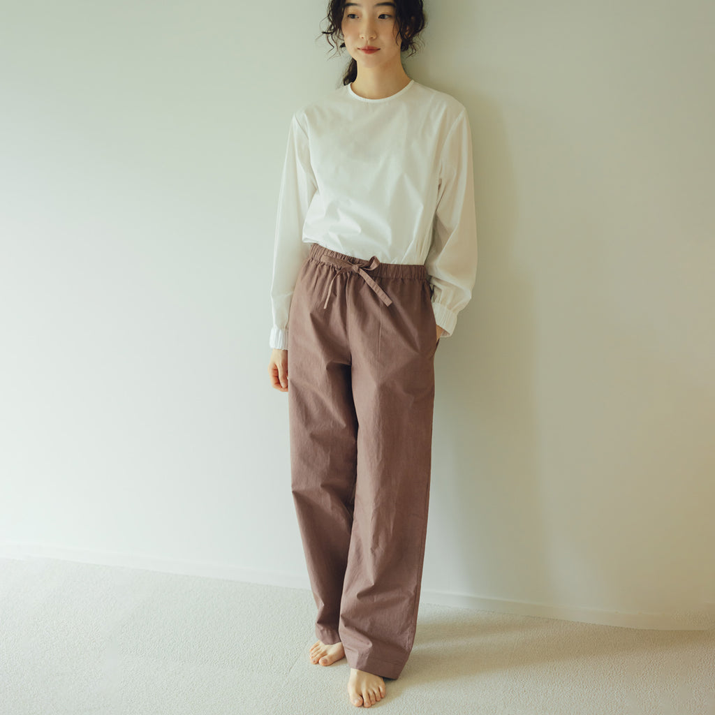〈くらすこと別注〉miiThaaii チャンドラー イージーパンツ(別注カラー)