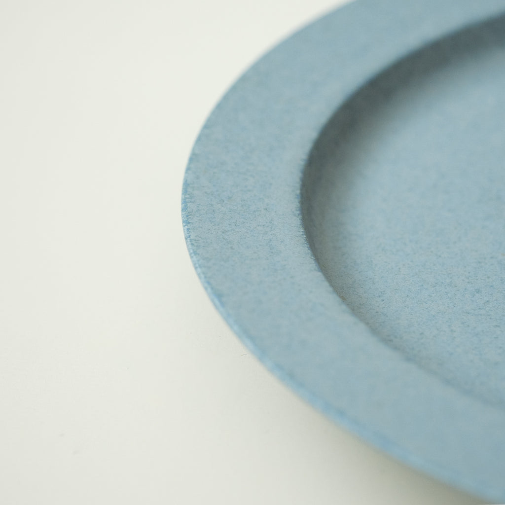 yumiko iihoshi porcelain unjour plate smoke blue