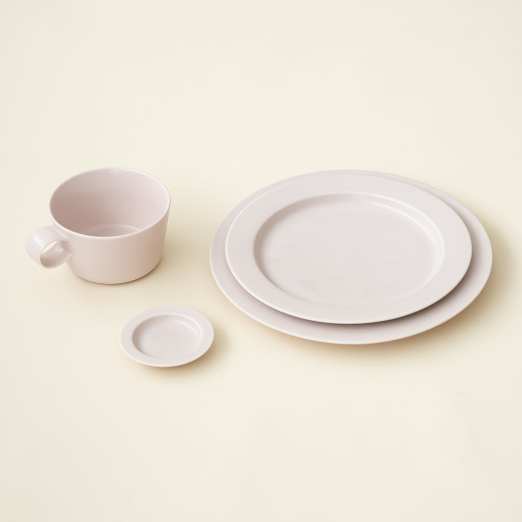 yumiko iihoshi porcelain unjour plate sakura-kumo