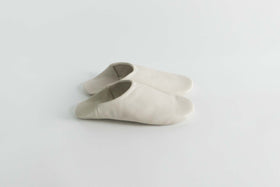 warang wayan 山羊革バブーシュ