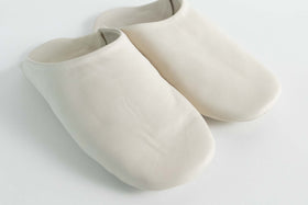 warang wayan 山羊革バブーシュ