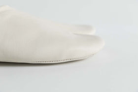 warang wayan 山羊革バブーシュ