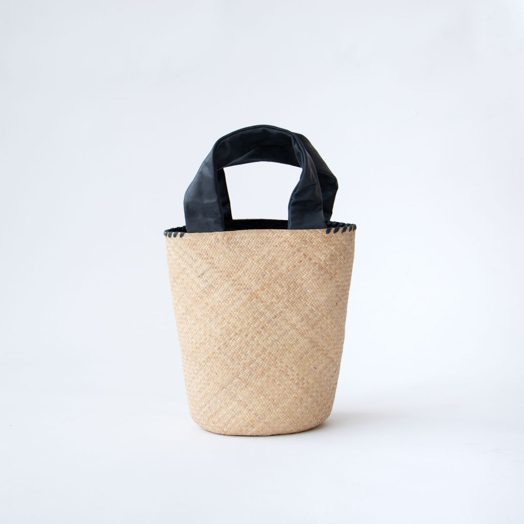 warang wayan ラタン 革手バッグ FUTO