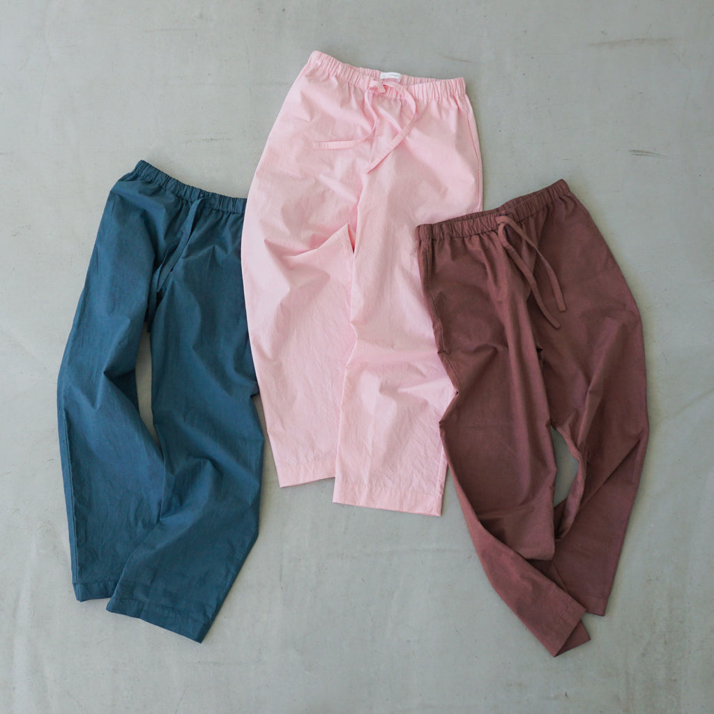 〈くらすこと別注〉miiThaaii チャンドラー イージーパンツ(別注カラー)