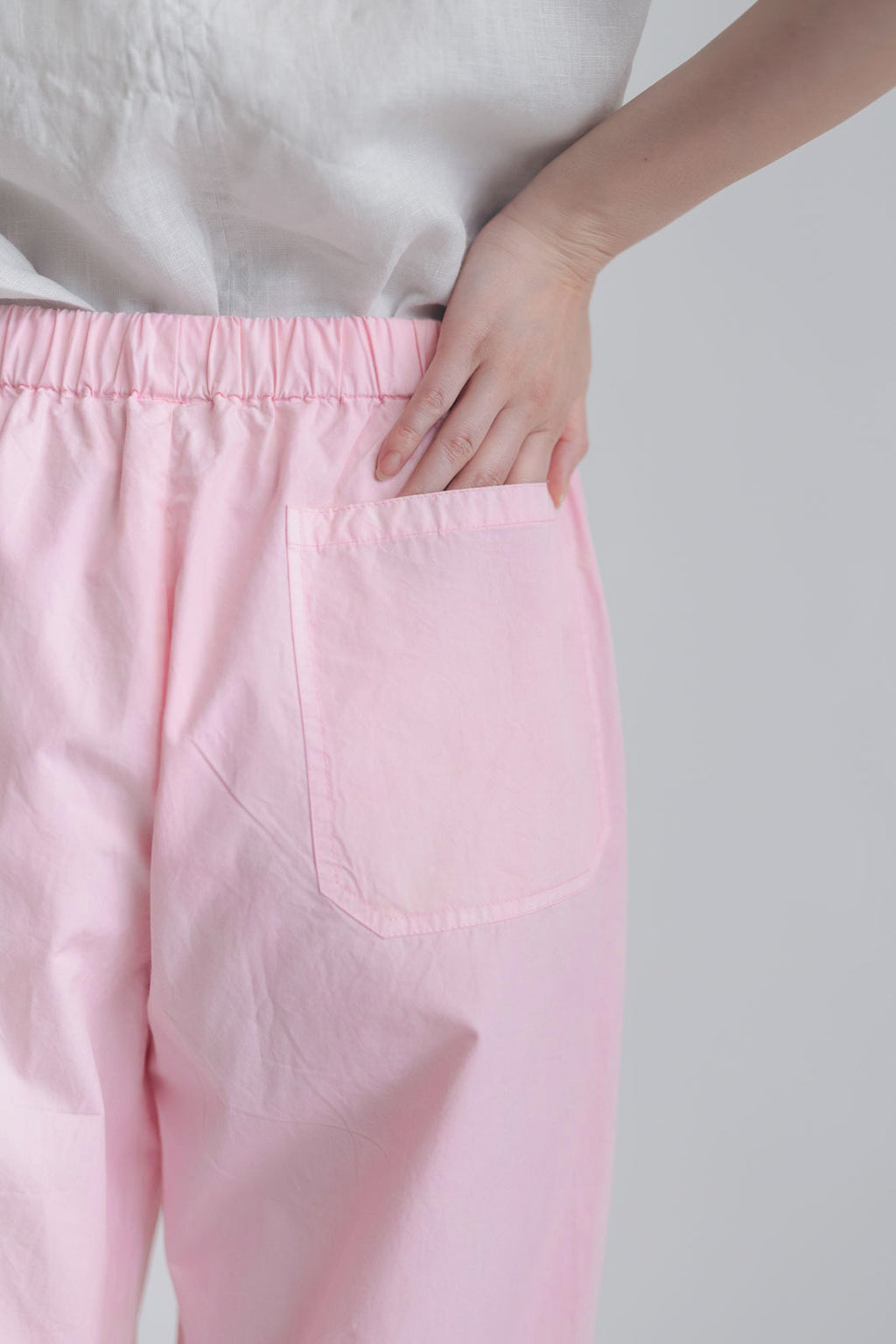 〈くらすこと別注〉miiThaaii チャンドラー イージーパンツ(別注カラー)