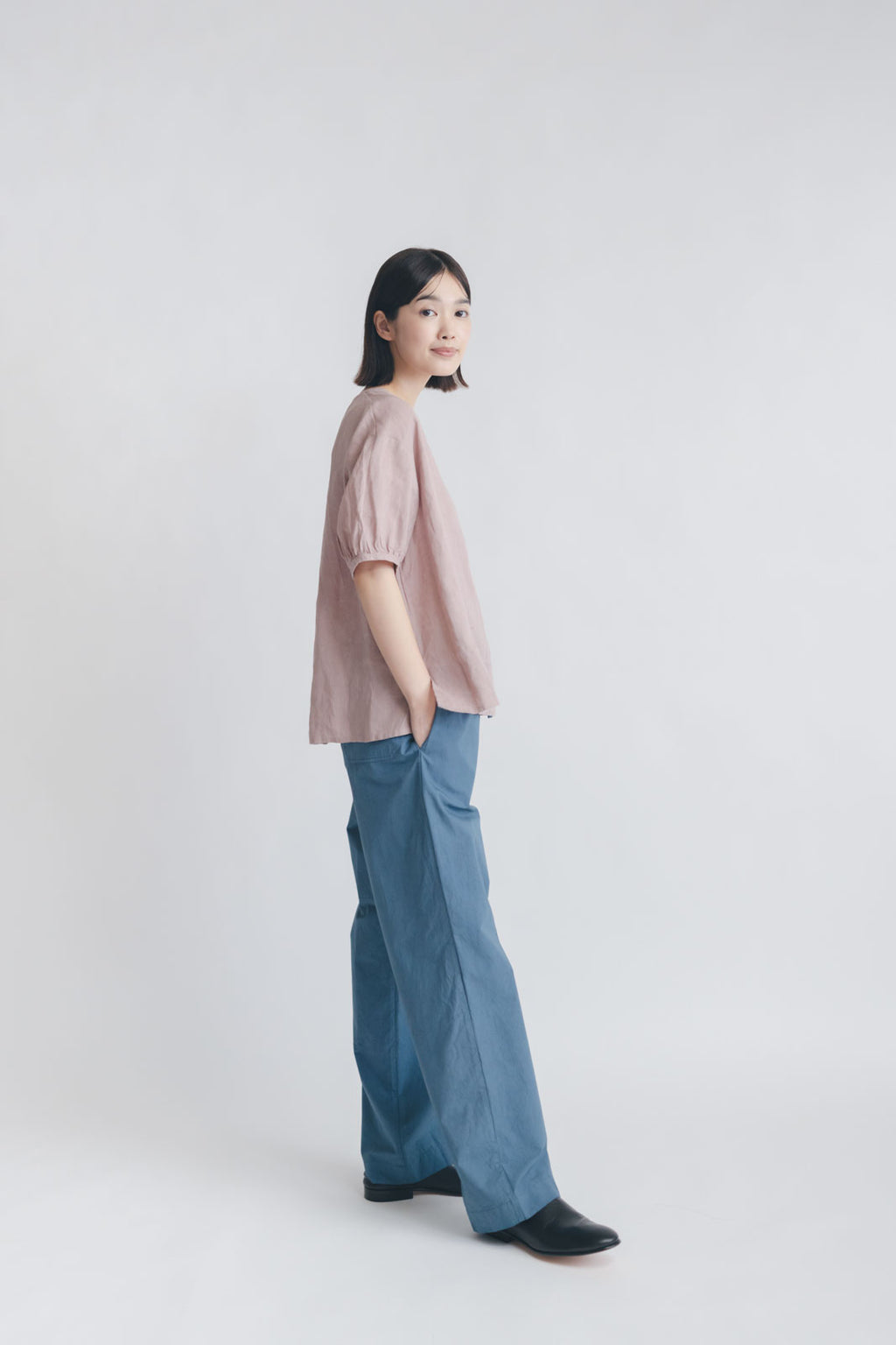 〈くらすこと別注〉miiThaaii チャンドラー イージーパンツ(別注カラー)