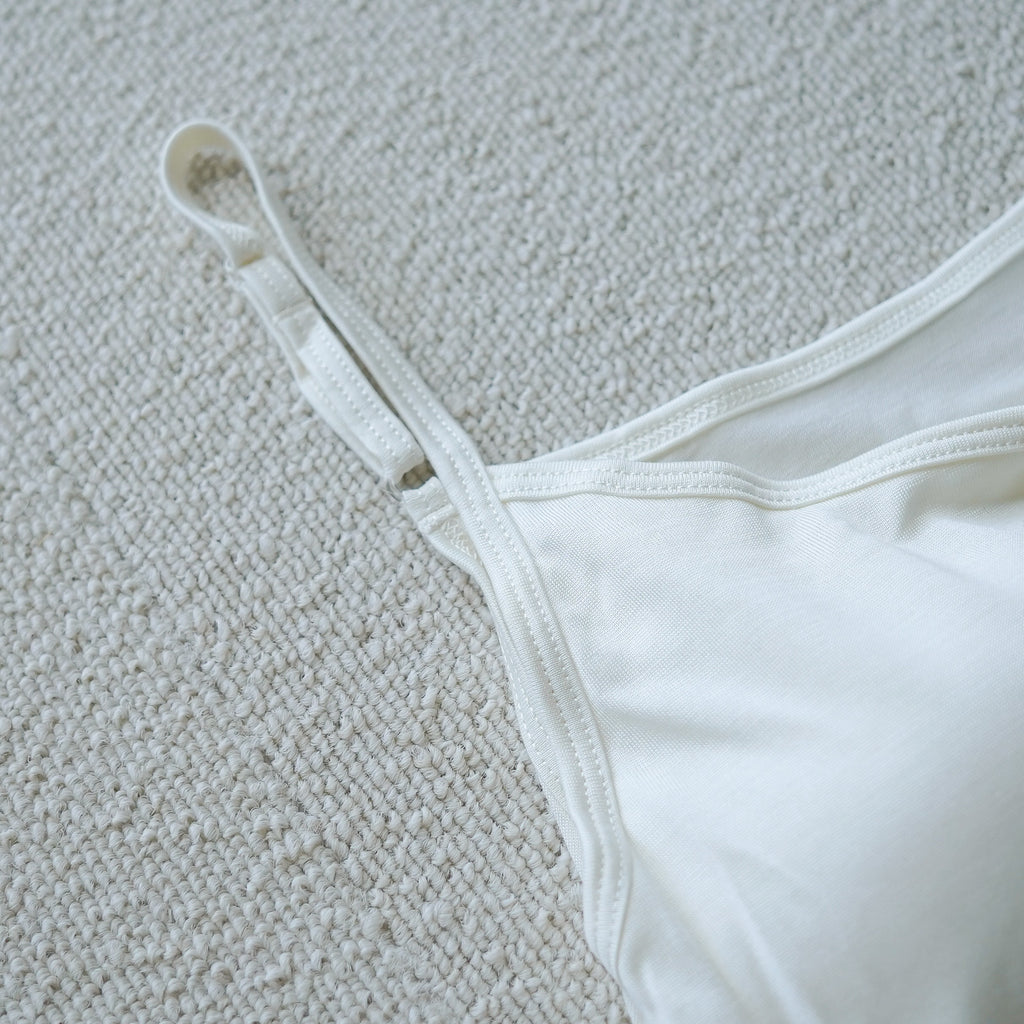 金伴繊維 シルクのカップ付きキャミソール 縫い糸までシルク100%