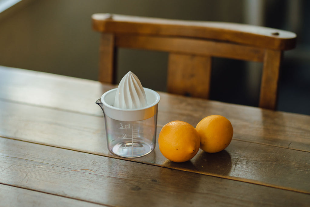 CINQ レモン搾り器 ホワイト