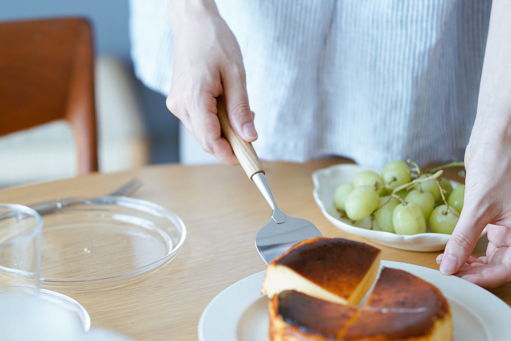 Bjorklund ケーキサーバー 三角/オーク