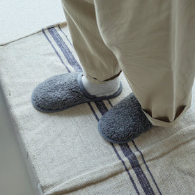 CINQ ラトビアのウールスリッパ